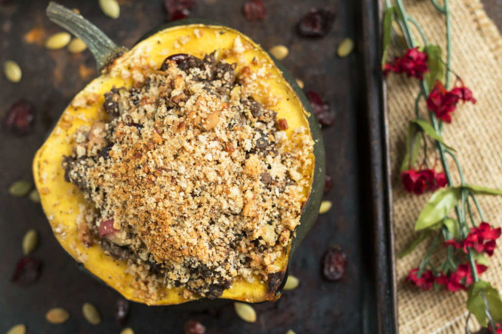 Stuffed Acorn Squash with Apple and Pumpkin Seeds