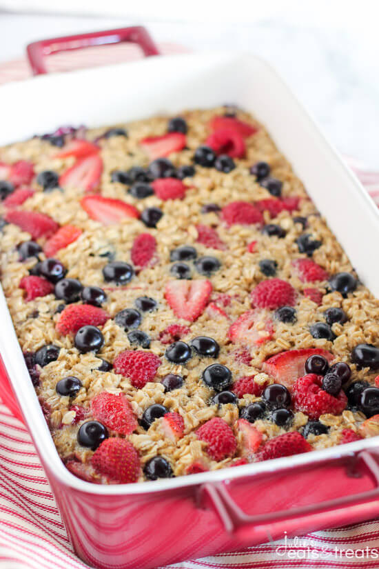 Mixed Berry Vanilla Baked Oatmeal Recipe